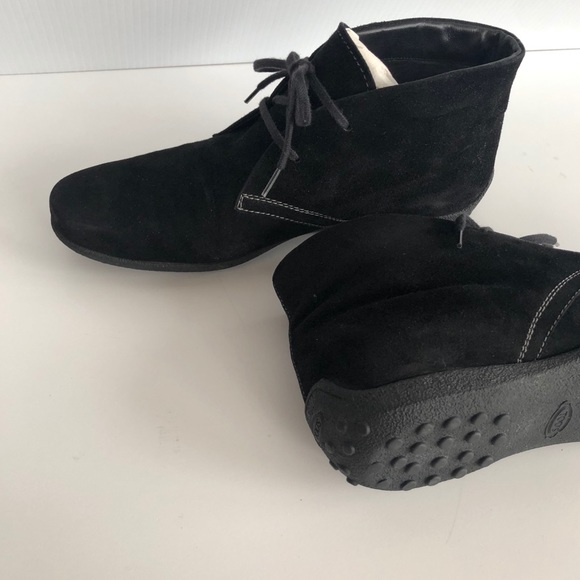 Tod’s Winter Ankle Boot - Picture 5 of 8